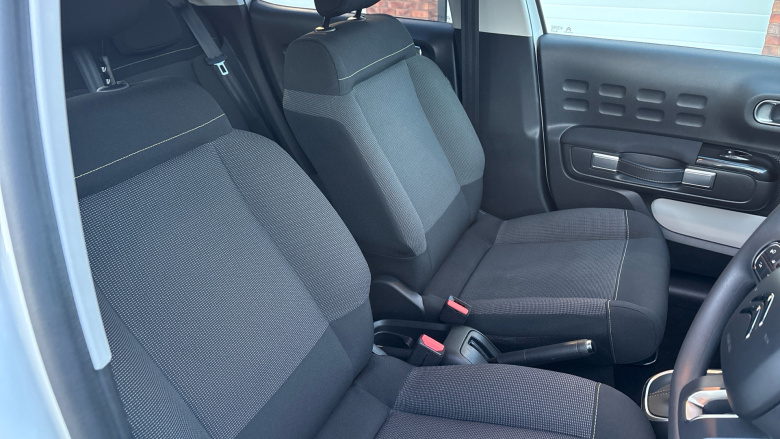 Citroen C3 1.2 PureTech 110 Plus 5dr EAT6 Petrol Hatchback